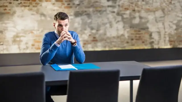 취업 면접 앞두고 면접을 망치는 경우를 상상하는 게 파국화다. 이런 파국화는 정상적인 삶을 어렵게 만들 수 있다