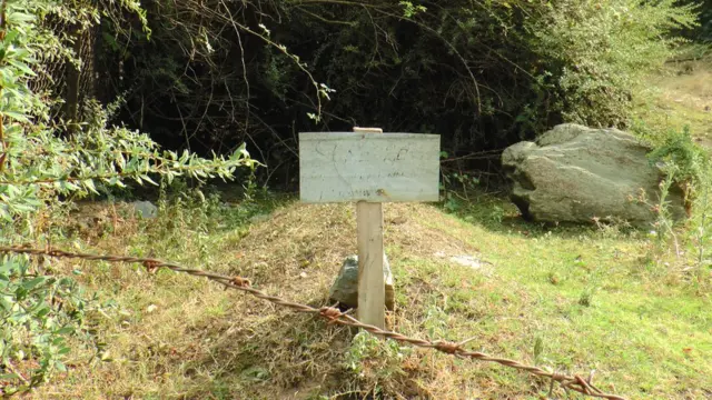 कब्रिस्तान