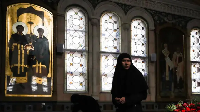 Монахиня в монастыре