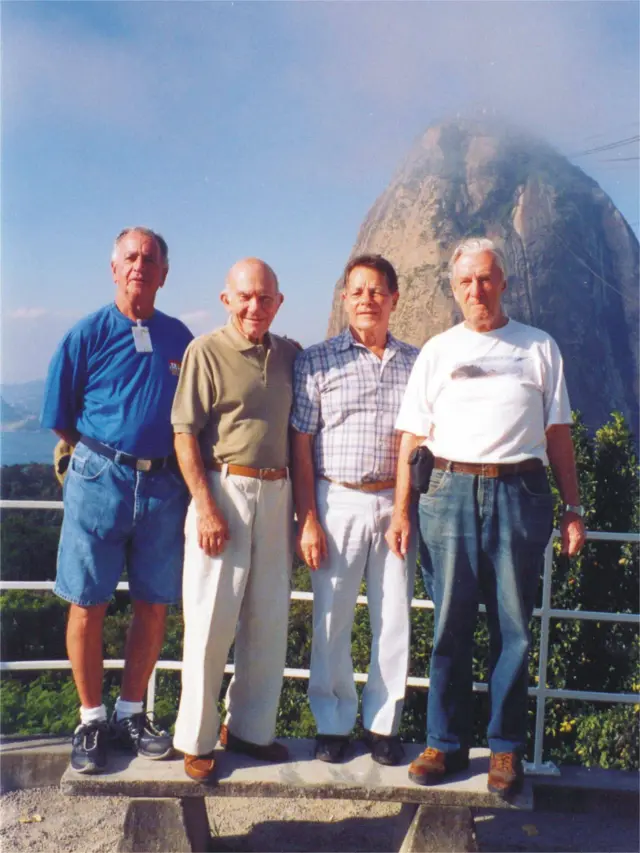 Patrick White, Laércio Martins, Antônio Marcoshexapro pokerOliveira e Tadeusz Hollup (da esquerda para a direita)