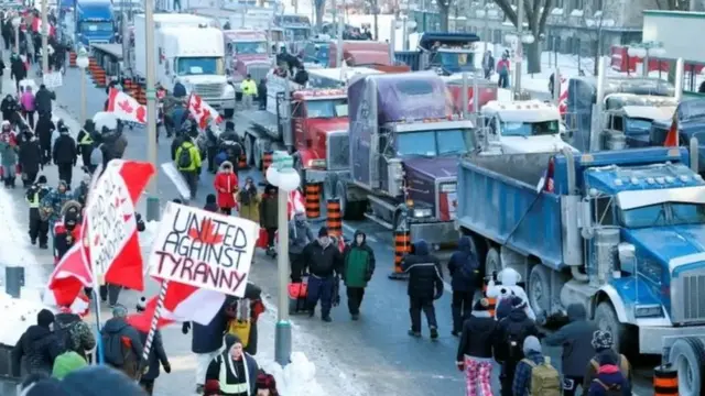 Manifestantes nas ruas contra o passaportesite de apostas a partir de 1 realvacina no Canadá