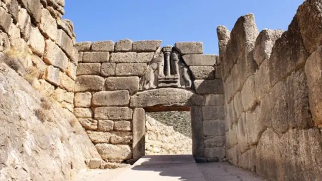 Puerta de los Leones en Micenas