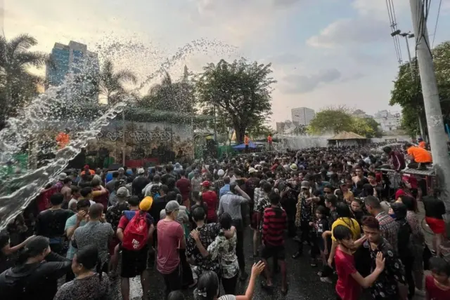 ရန်ကုန်သင်္ကြန်အတက်နေ့