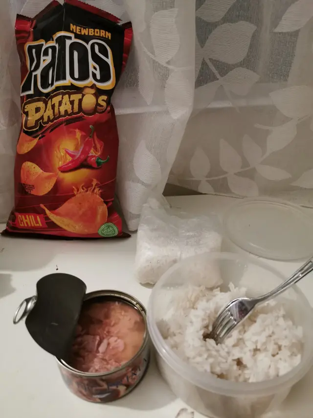 ปลากระป๋อง