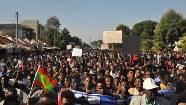 Hiriira magaala Hoolataa