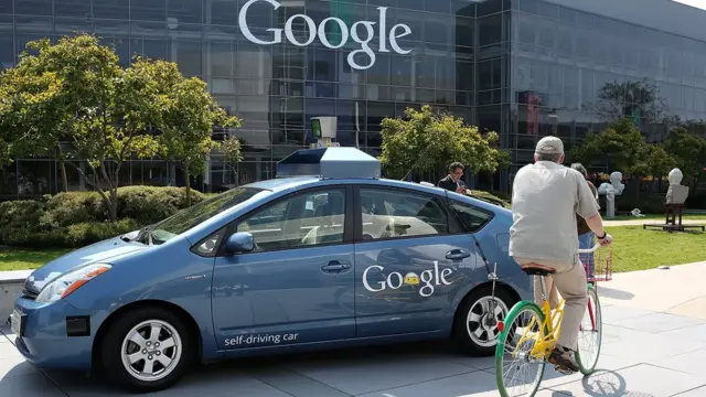 గూగుల్ స్వయం చోదిత కారు