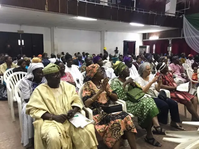 Àwọn àlejò níbi ìdíje