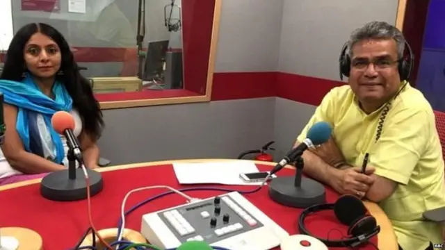 इतिहासकार रचना बिश्त यांच्यासोबत रेहान फजल