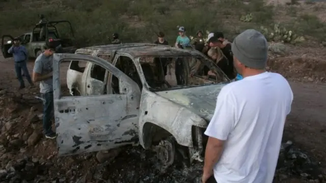 Una de las camionetas de los LeBarón