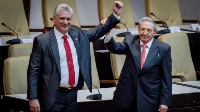 Miguel Díaz-Canel y Raúl Castro.