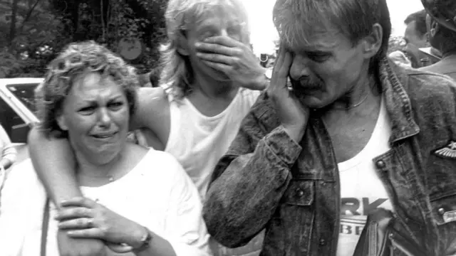 बर्लिनची भिंत पडली तेव्हा 