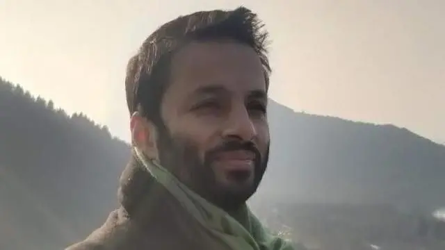 प्राध्यापक अली खान