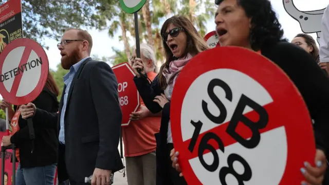 Protesta contra la ley migratoria SB 168 en Florida