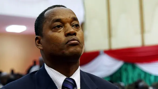 Umuhuza w'Abarundi, Edouard Nduwimana, ni umwe mu bagize inzego za leta ahimiriza Abarundi gutora "ego"