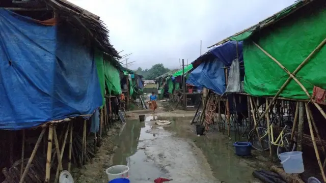 စစ်ဘေးရှောင်တွေ နေရပ်ပြန်ရေး မိုင်းရှင်းပေးဖို့ ရခိုင်လွှတ်တော်မှာ တိုက်တွန်း