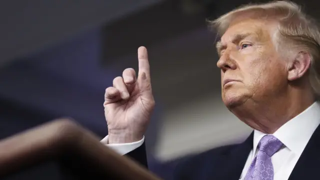 特朗普在白宫例行新闻发布会上（13/8/2020）