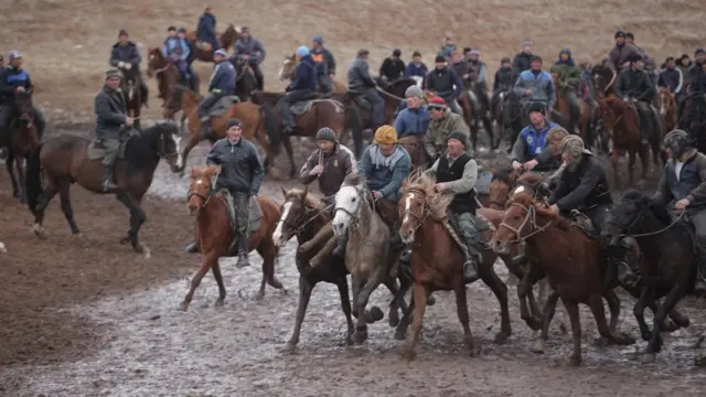 Көк бөрү оюну