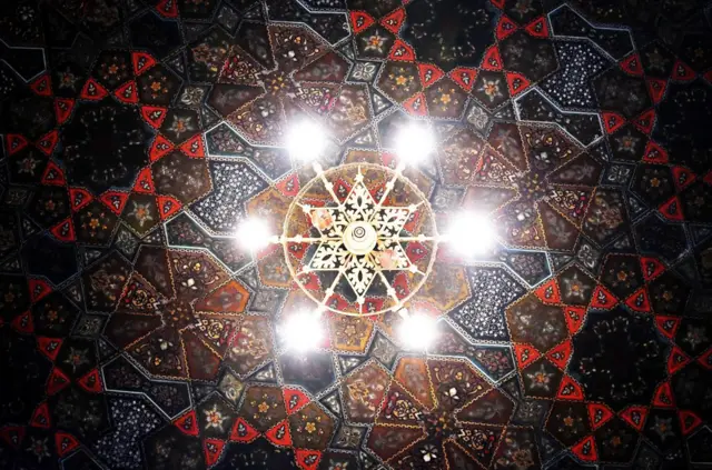 现在,这座犹太教堂是萨拉热窝唯一能听到拉迪诺语的地方。
