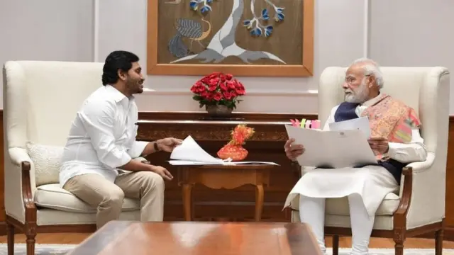 ప్రధాని మోదీతో సమావేశమైన ఏపీ సీఎం