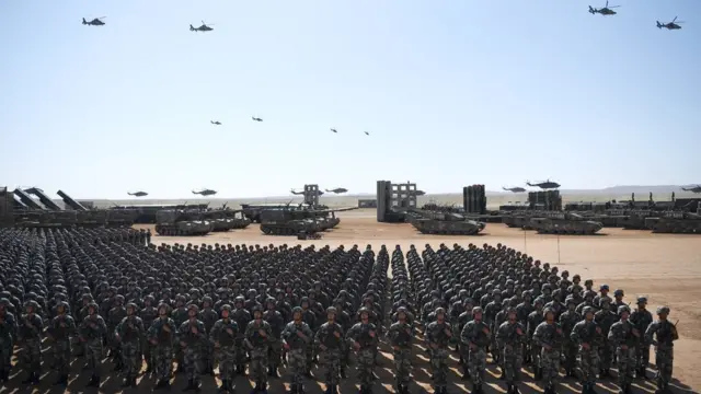 中國政府慶祝中國人民解放軍建軍90週年,2017年7月30日在內蒙古的朱日和訓練基地舉行閲兵。