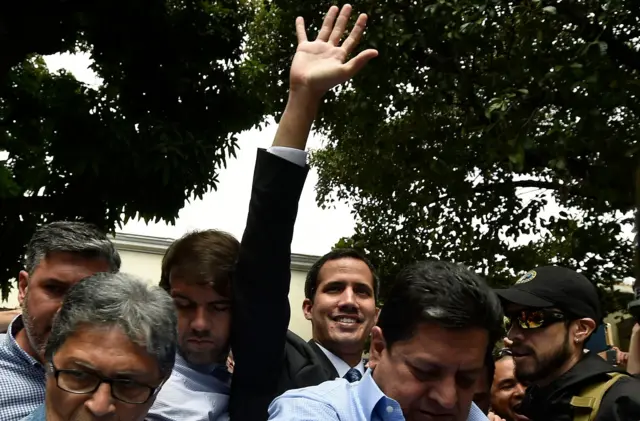 خوان گوایدو