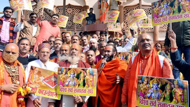 संतों का प्रदर्शन