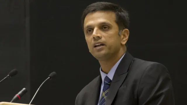 இந்திய அணியின் 'தடுப்புச்சுவர்'