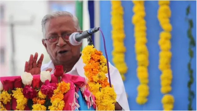 నాలుగుసార్లు ఎమ్మెల్యేగా పని చేసినా ప్రభుత్వం ఇచ్చిన ఇళ్ల స్థలాన్ని కాదన్నారు పాటూరి