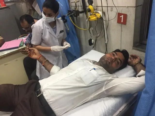 घायल वकील