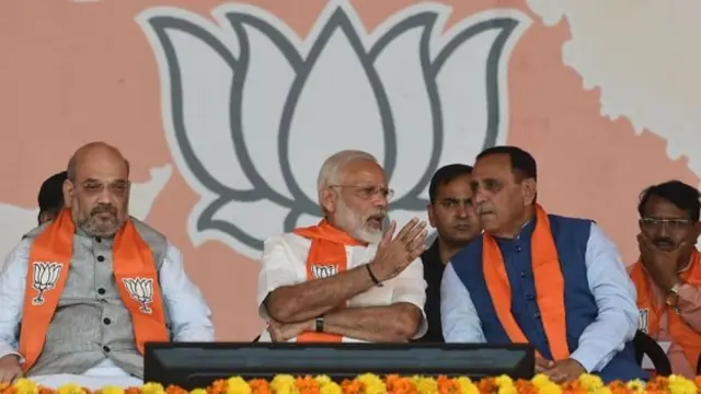 বাংলাদেশ থেকে আসা হিন্দু ও অন্যান্য ধর্মীয় সংখ্যালঘুদের ভারতের নাগরিকত্ব দেওয়ার প্রস্তাব করে বিল এনেছে নরেন্দ্র মোদীর সরকার।