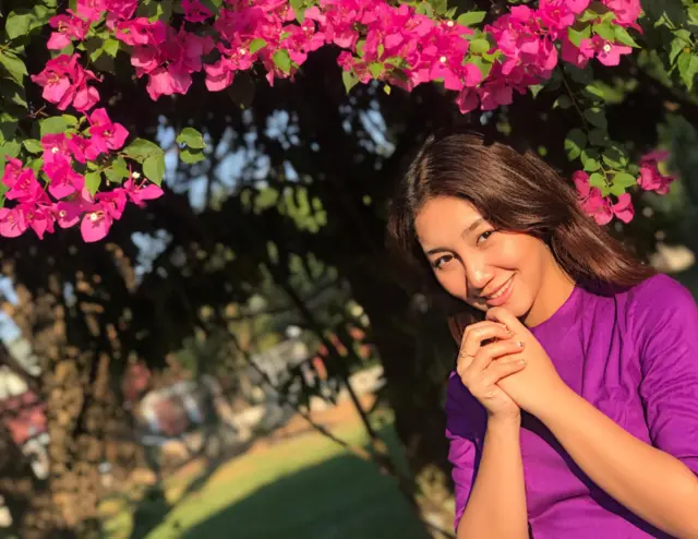 အလှမယ် ထက်ထက်ထွန်း