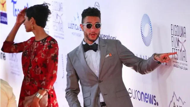 أدى الممثل أحمد الفيشاوي دور الطبيب الشرعي في فيلم "عيار ناري"