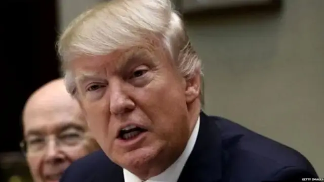 डोनल्ड ट्रंप