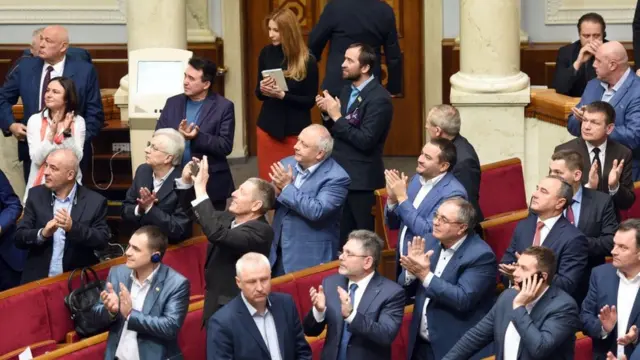 Депутати у Верховній Раді