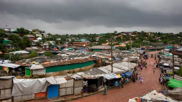 কক্সবাজারের কুতুপালংয়ে রোহিঙ্গা শরণার্থী শিবির