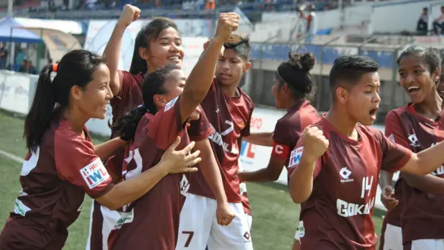 भारतीय महिला फुटबॉल खिलाड़ी