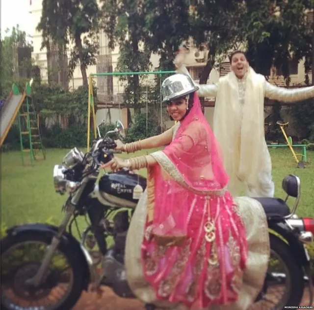 मोनिशा अजगावकर