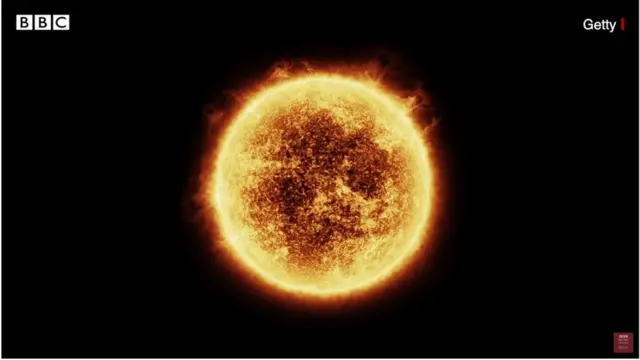 సూర్యుడు నిజంగానే నవ్వాడా.. నాసా ట్వీట్ చేసిన ఫొటో కథేంటి?