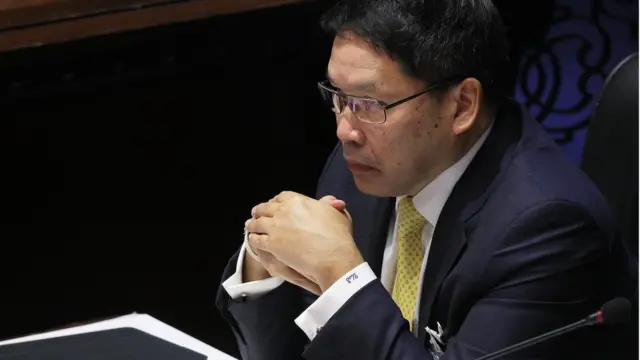 นายอุตตม สาวนายน