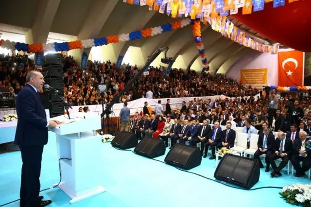 Cumhurbaşkanı Erdoğan, AKP Aydın İl Kongresi'nde konuşurken