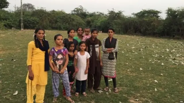 रोहितवास वस्तीच्या परिसरात असलेलं मोकळं मैदान