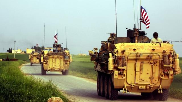 دوريات أمريكية في منطقة الحدود بين تركيا وسوريا