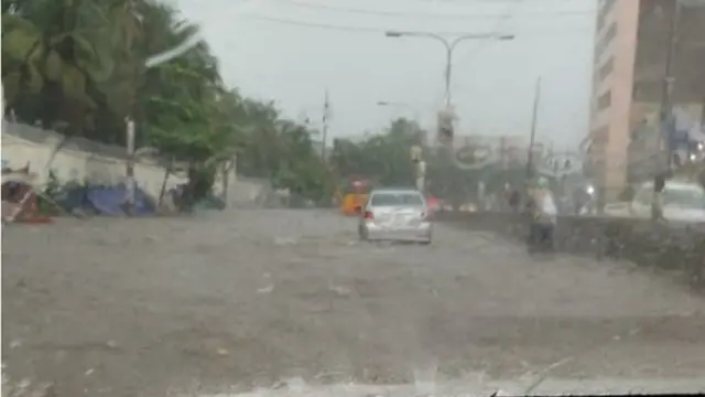 মিরপুরের একটি সড়ক