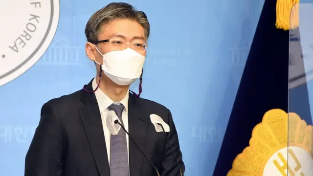 주4일제 공약을 발표하는 조정훈 의원