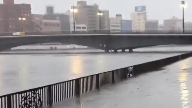 જાપાનમાં તોફાન અને વરસાદ