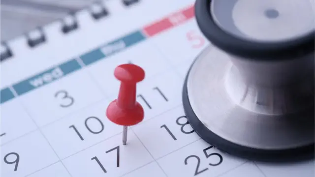 ক্যালেন্ডার।