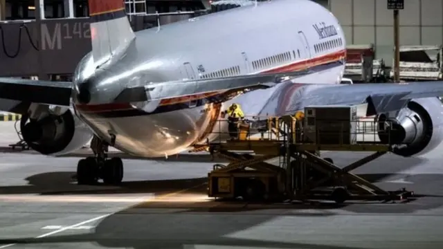 ஜெர்மன் உள்துறை அமைச்சர் ஹோர்ஸ்ட் சீஹூஃபர் ஆஃப்கன் அகதிகள் குறித்து கேலி செய்திருக்கிறார்.