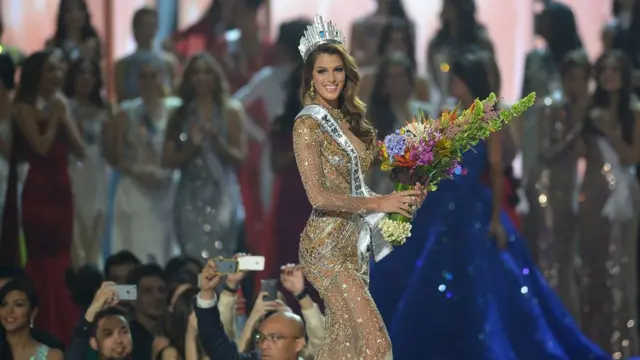 Ирис Миттенар