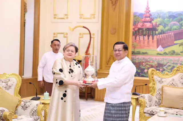 နေပြည်တော်ကို တာဝန်ယူစမှာပဲ ရောက်ရှိခဲ့တဲ့ ဖိလစ်ပိုင်ရဲ့ မြန်မာအရေးကိုယ်စားလှယ်