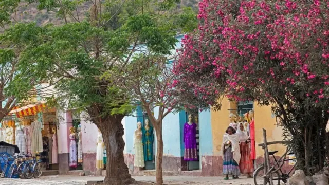 አክሱም ከተማ። አምነስቲ በሪፖርቱ ከግድያው ባሻገር ሰፊ ዝርፊያ በኤርትራ ወታደሮች ተፈጽሟል ብሏል።